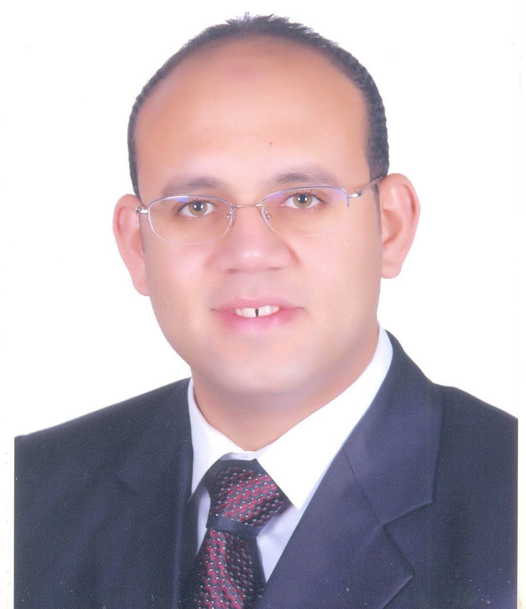 الدكتور / حسام راضي أحمد عبد الباقي